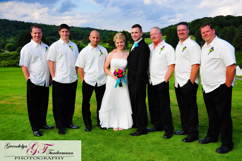 The bride, groom and groomsmen Mannitto Golf Club wedding
